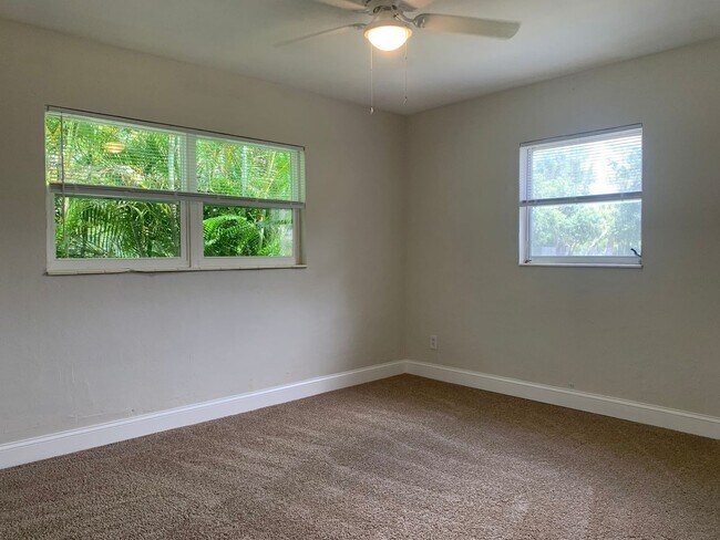 Building Photo - Updated 3 Bedroom 2 Bath in Central Gulfport