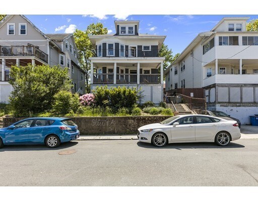 Building Photo - 8 Greylock Rd