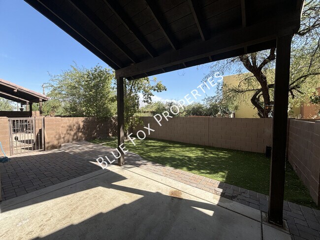 Building Photo - 4170 N Thurston Ln