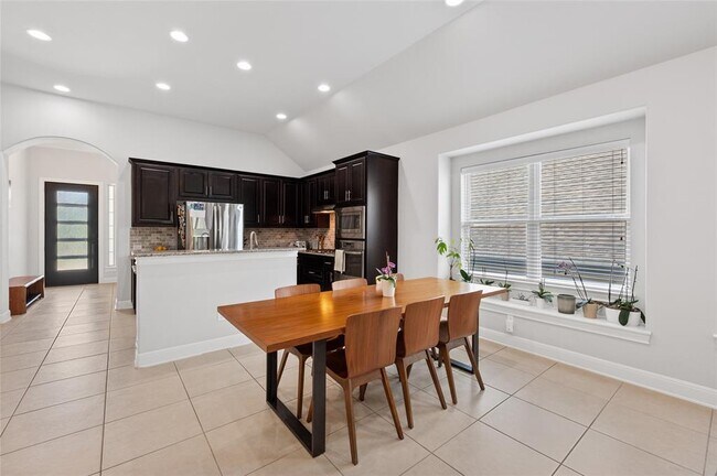 Building Photo - 3828 Vinalopo Dr