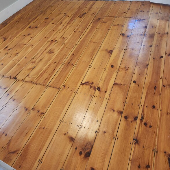 Building Photo - 50 Centre St