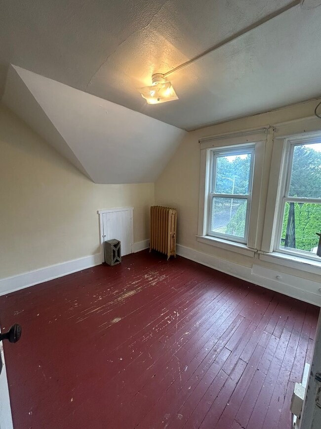 Building Photo - 426 S Atherton St