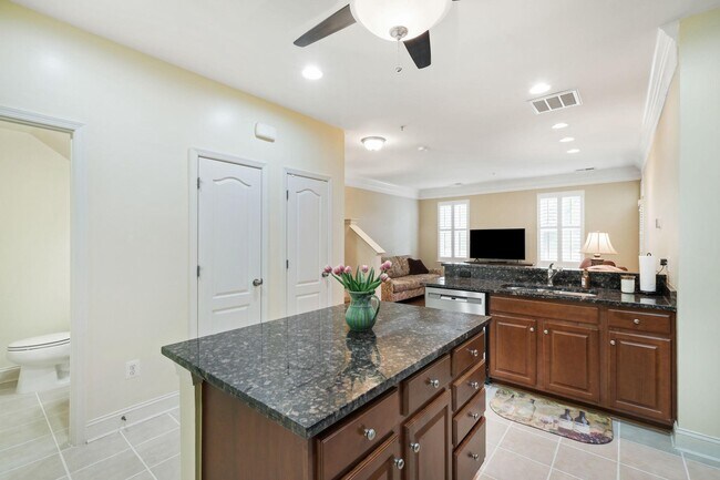 Building Photo - 308 Orchard Ridge Dr