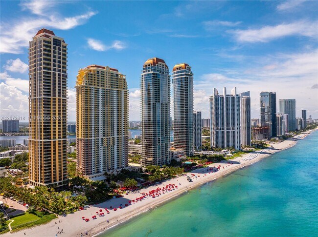 Building Photo - 17749 Collins Ave