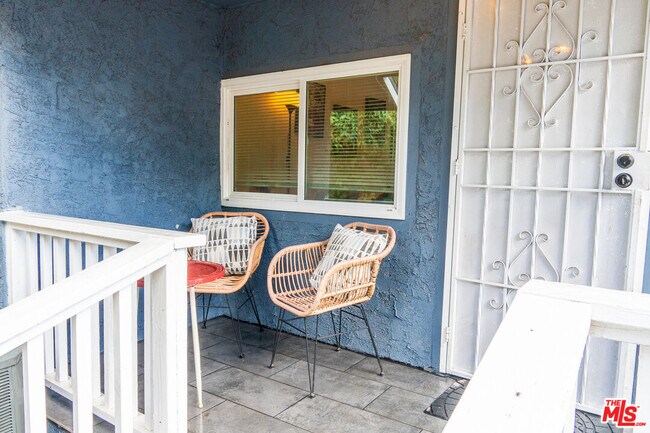 Building Photo - 346 Laveta Terrace
