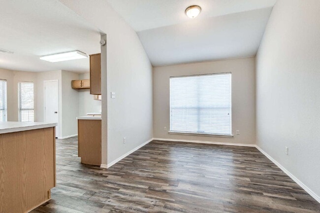 Building Photo - Beautiful 4BD Home with Pond Views & Covered Patio