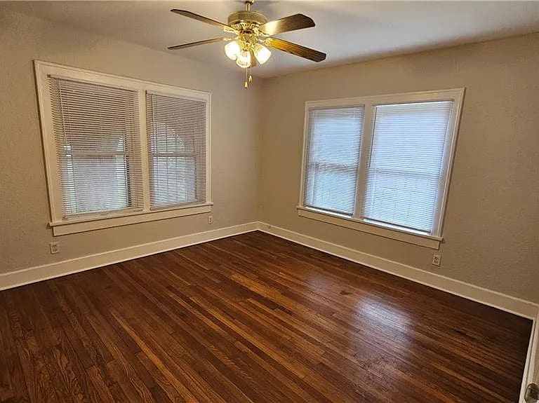 Building Photo - 1215 N 15th St