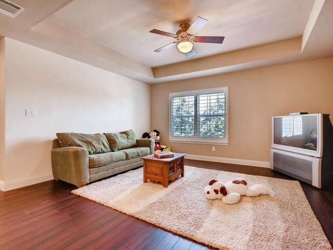 Building Photo - 10217 Medinah Greens Dr