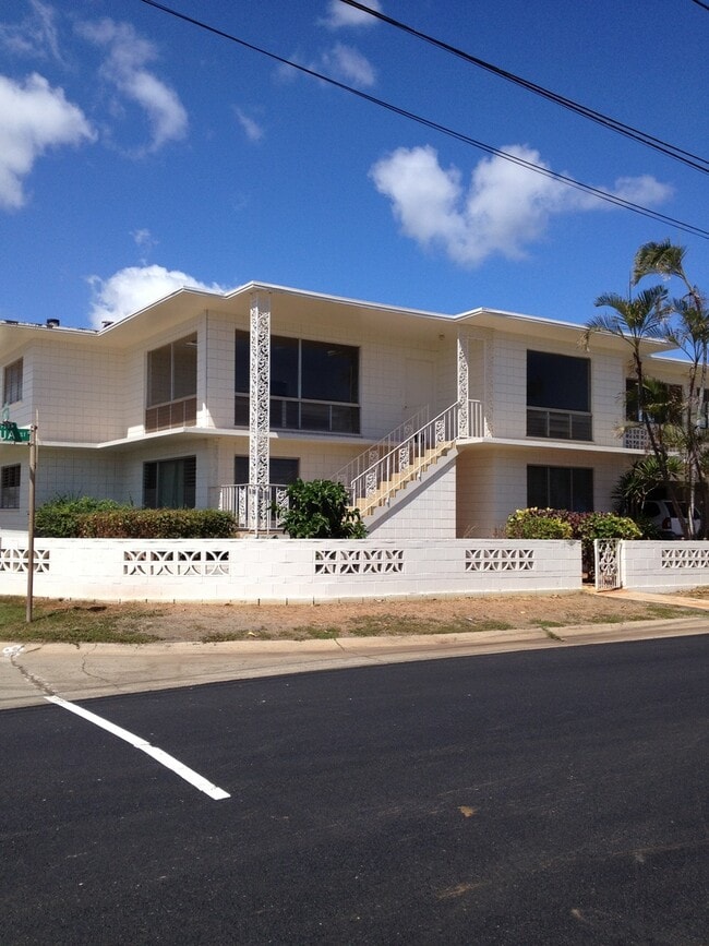 Primary Photo - 3-Bedroom 2-bathroom