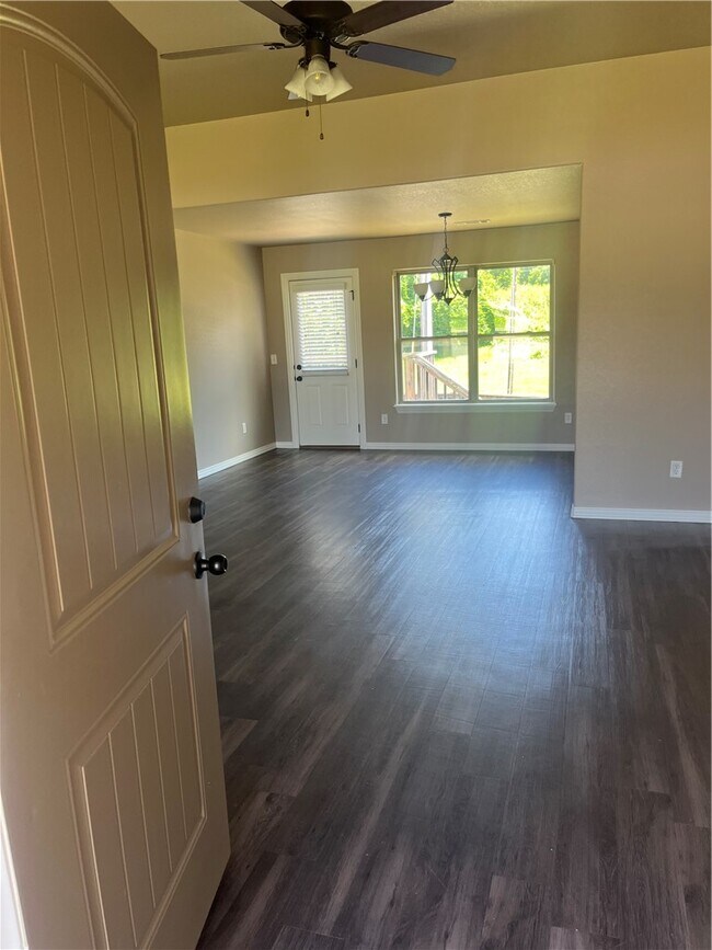 Building Photo - 3413 Knox Loop