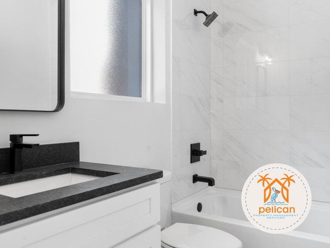 Building Photo - Striking 2BR / 2BA Home with Soaring Vaulted Ceilings