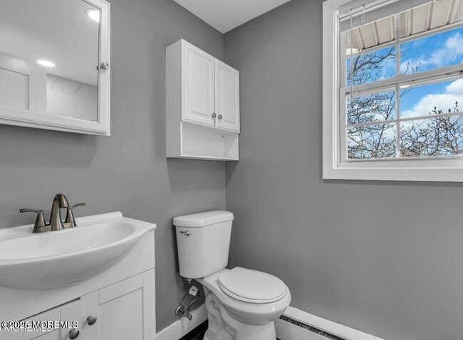 Building Photo - 364 Westwood Ave