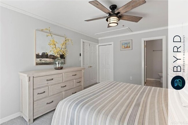 Building Photo - 206 Water Pointe Ct