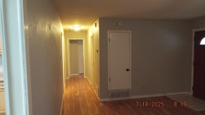 Building Photo - 126 Hillcrest Dr