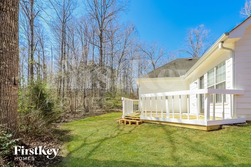 Building Photo - 80 Mountain Dr