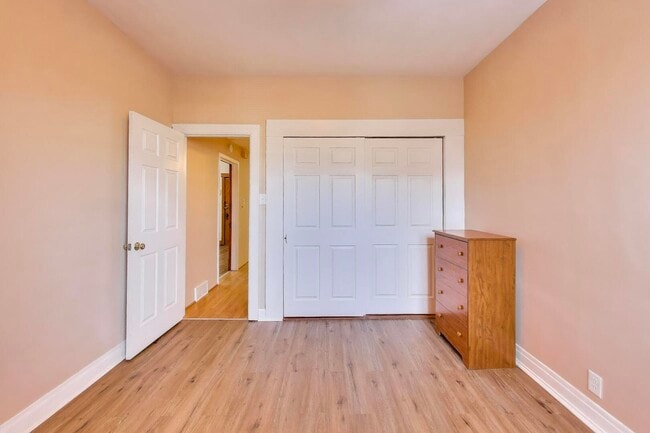 Building Photo - 3920 N Austin Ave