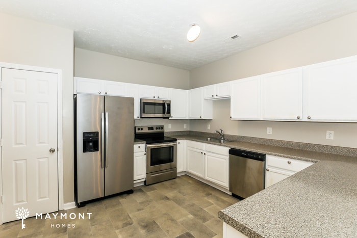 Building Photo - 1701 Carrington Dr