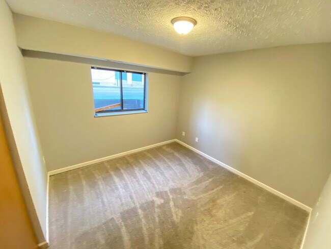 Building Photo - (44) 81-93 Chittenden Avenue