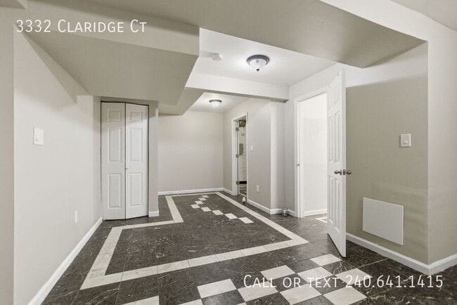 Building Photo - 3332 Claridge Ct