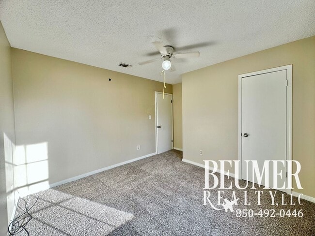 Building Photo - 3br 2bath 1230 Sqft Home for Rent