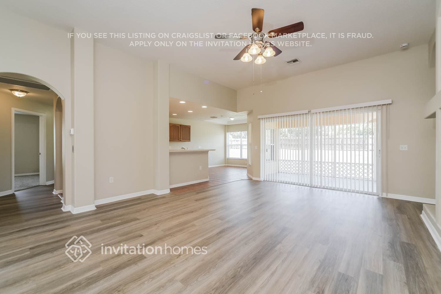 Building Photo - 13343 Biscayne Dr