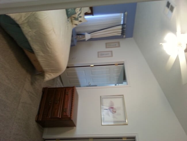 Building Photo - Sun River 2 Bedroom 2 Bath