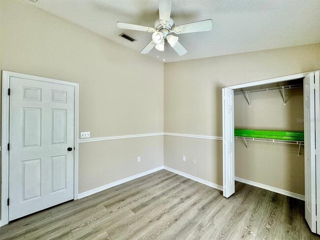 Building Photo - 6713 Breezy Palm Dr