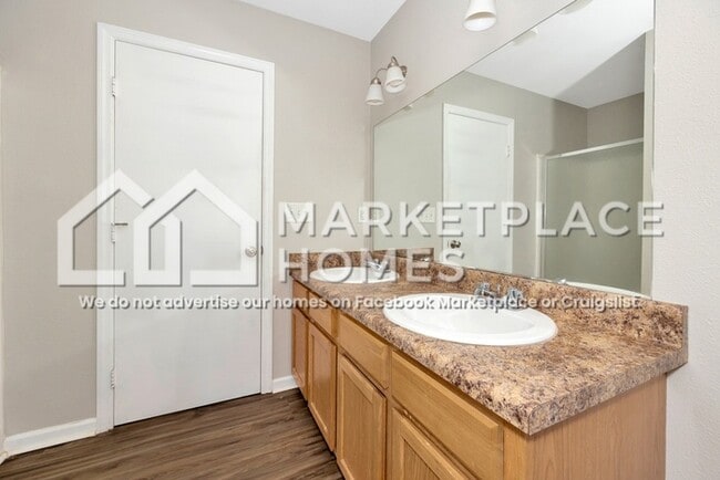 Building Photo - 344 Mertle Dr