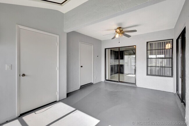 Building Photo - 4385 Willow Brook Cir