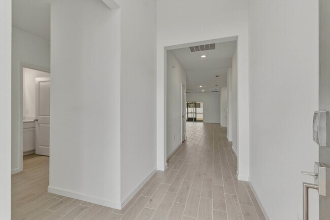 Building Photo - 1479 Lachlan Cir