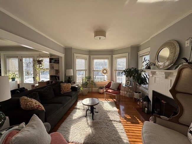 Building Photo - 603 High St