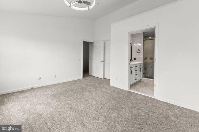 Building Photo - 45490 Whistling Terrace