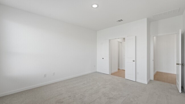 Building Photo - 2966 Cold Spring Dr