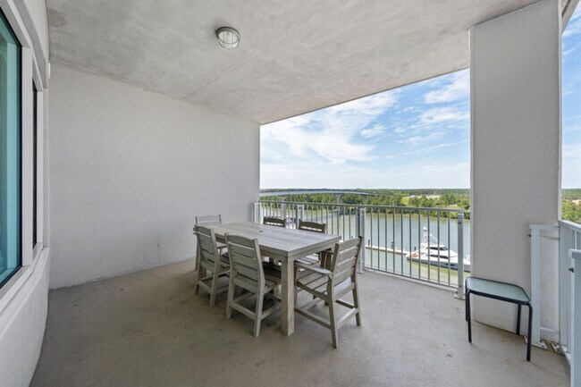 Building Photo - 4851 Wharf Pkwy E