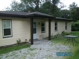 Building Photo - 1668 Hyde Park Ave
