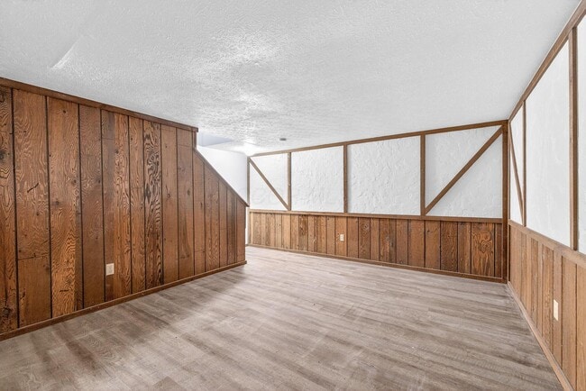 Building Photo - 6477 Brookedge Ct