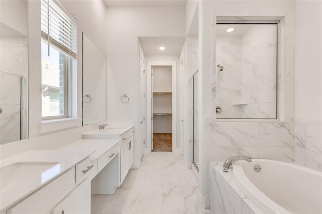 Building Photo - 5853 Bianca Dr