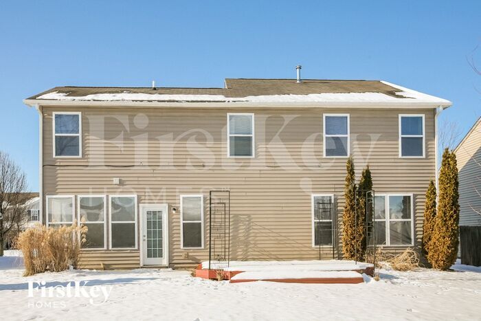 Building Photo - 4915 Birmingham Dr