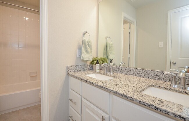 Building Photo - 3711 Lake Falls Dr