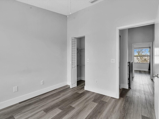 Building Photo - 9095 SW 21st Ct