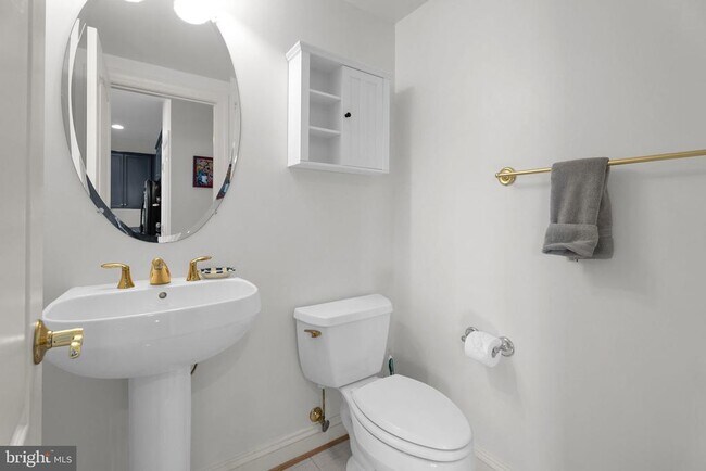 Building Photo - 92 Washington St