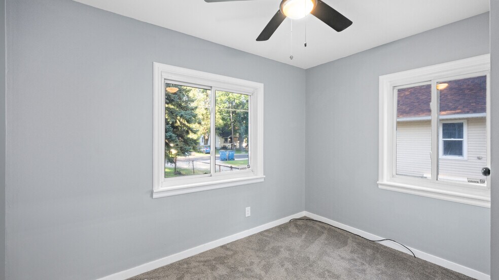 Bedroom 1 - 1001 Patchen Rd