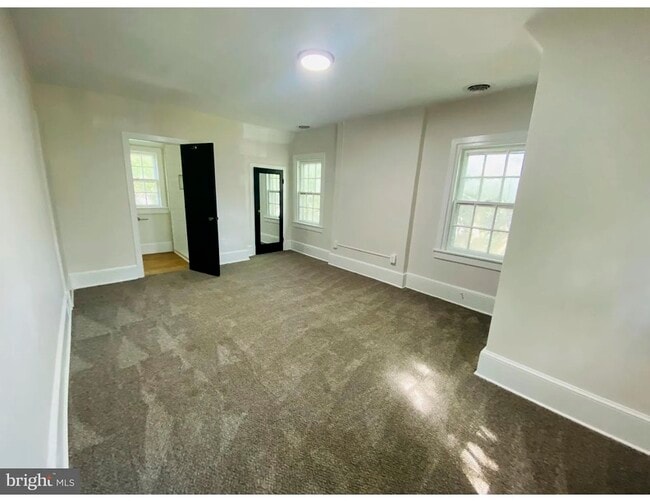 Building Photo - 201 Truitt St