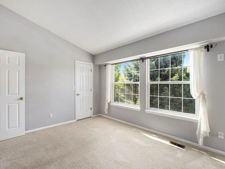 Building Photo - 329 W Jamison Cir
