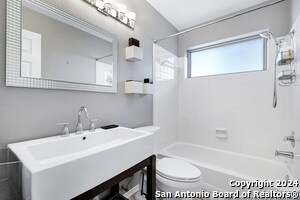 Building Photo - 9511 Bonny Bridge