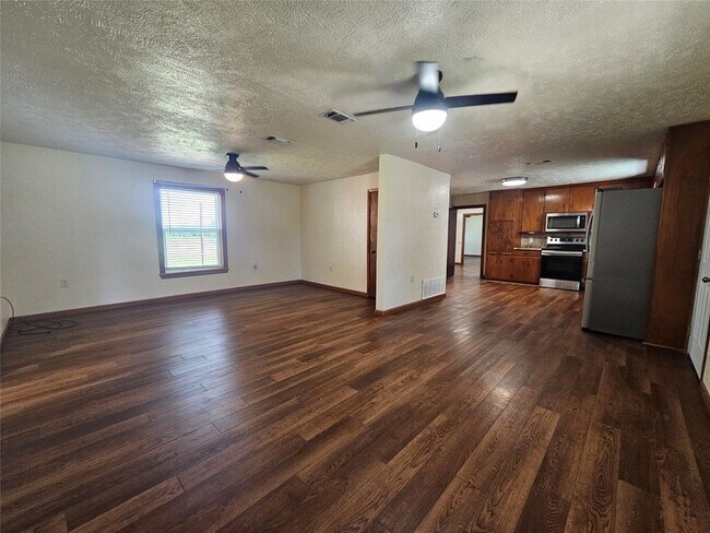 Building Photo - 2901 Ranger Hwy