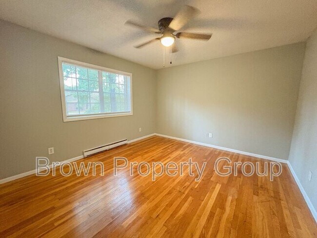 Building Photo - 2462 D Bragg Blvd