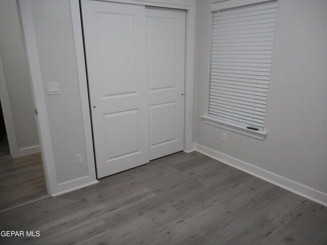 Building Photo - 7405 Norte Portugal Ln