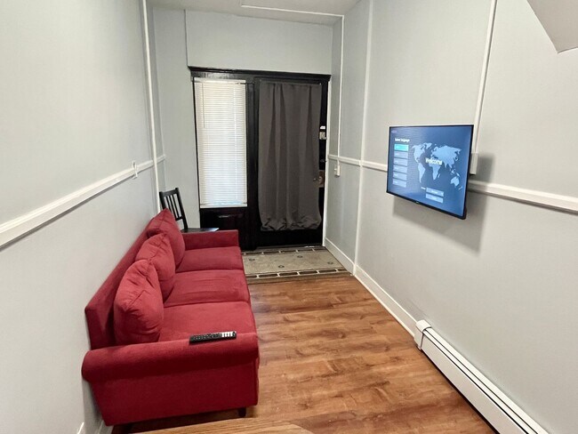 Building Photo - Fully Renovated 4BR/1.5BA on Science Hill | New Everything | Steps to Yale