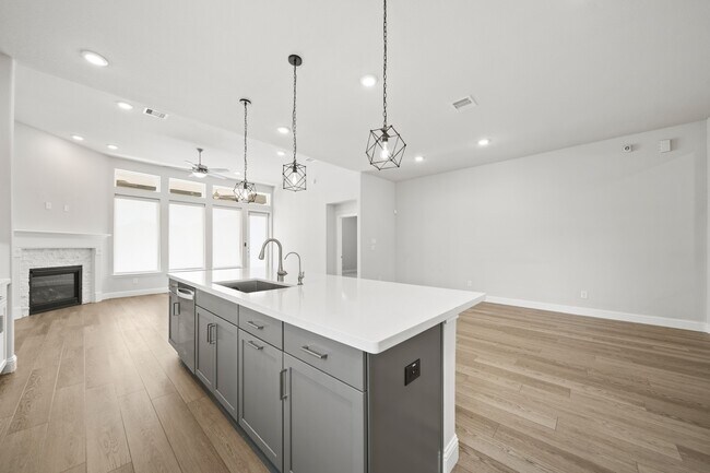 Building Photo - 15303 Leal Rancho Ct